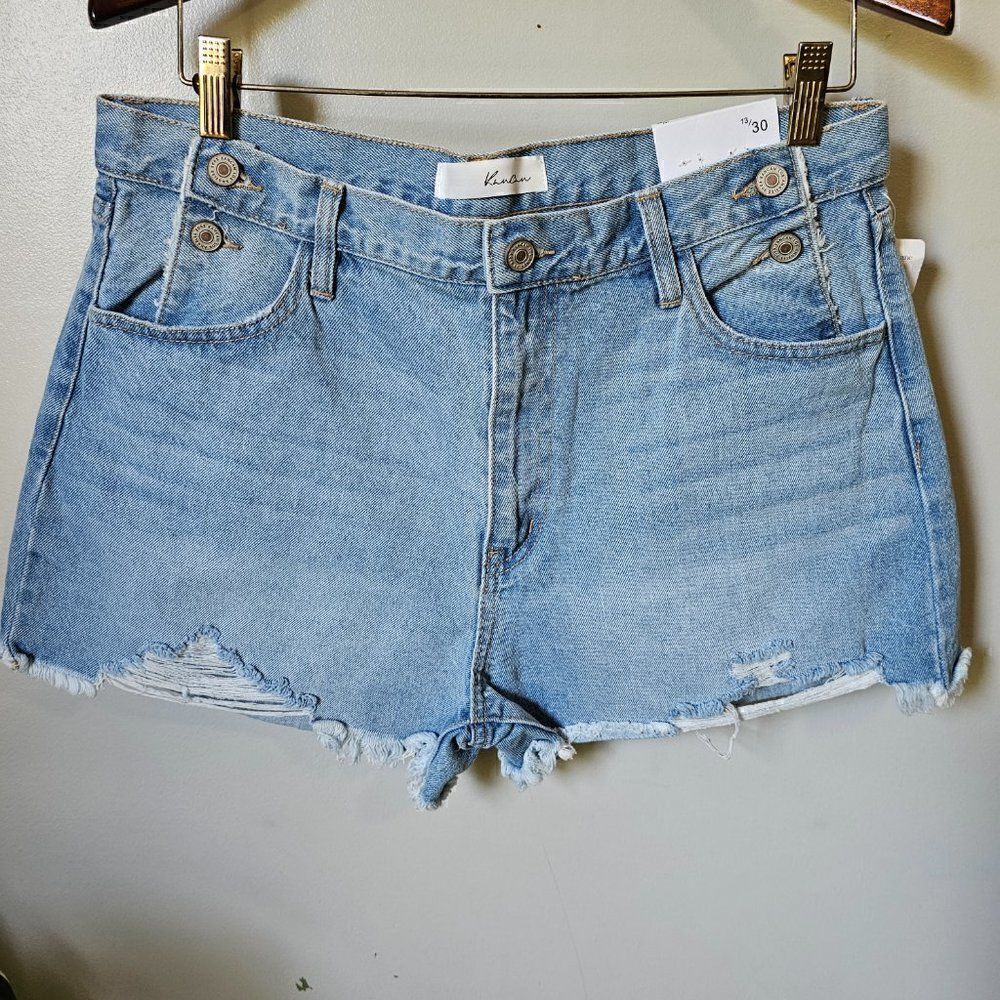 NWT KANCAN RAW HEM SHORT SHORTS SIZE 13/30